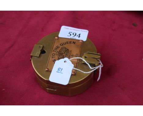 A heavy Brunton compass&nbsp;&nbsp;