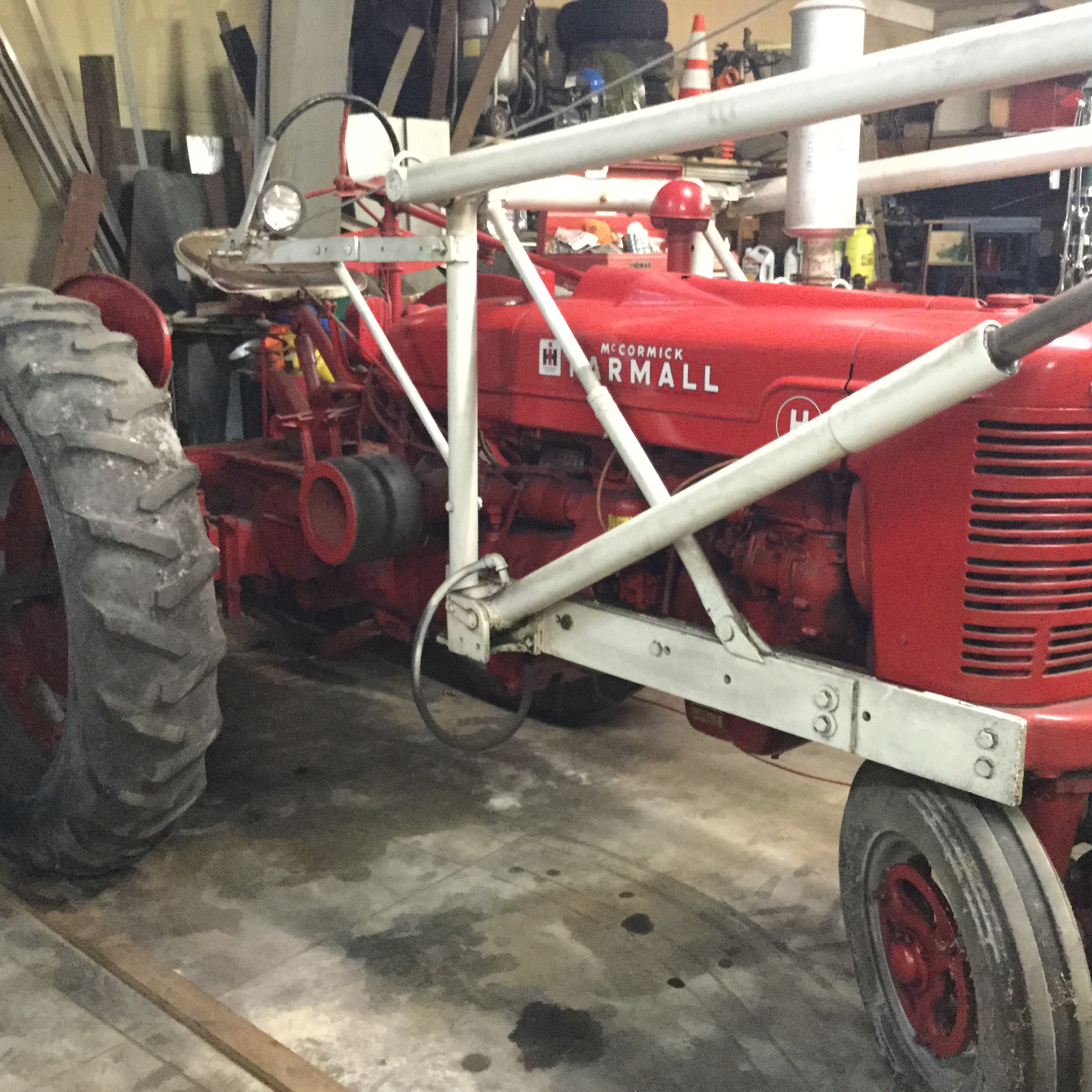 FarmallH Ser 244909 Tractor w/front end loader with dirt & manure