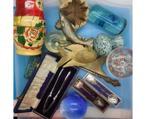 Tray of mixed collectables including cased nut crackers and a Caithness paperweight. Not available for in-house P&amp;P, cont