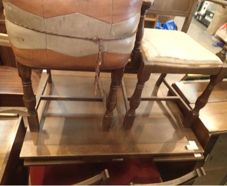 Vintage drawleaf extending dining table with five matching chairs and a sideboard. Not available for in-house P&amp;P, contac