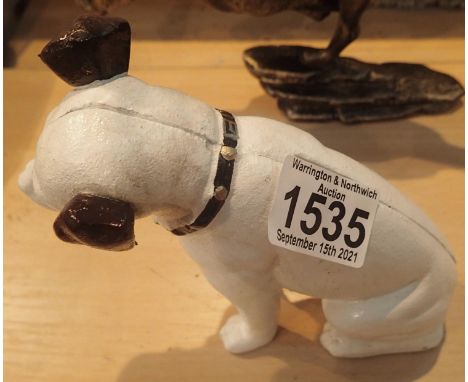 Cast iron sitting dog moneybox, H: 15 cm. P&amp;P Group 2 (£18+VAT for the first lot and £3+VAT for subsequent lots) 