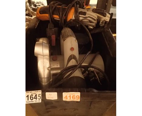 Worx 4'' disc cutter with further hand tools. Not available for in-house P&P, contact Paul O'Hea at Mailboxes on 01925 659133