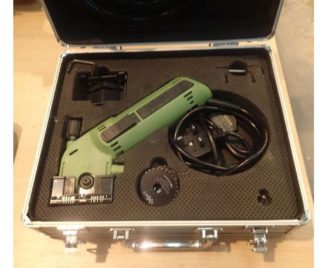 Exakt cased electric cutting saw. Not available for in-house P&P, contact Paul O'Hea at Mailboxes on 01925 659133Condition Re