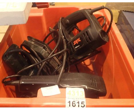 A box containing a skil jigsaw  a Bosch sander and a further example. Not available for in-house P&P, contact Paul O'Hea at M