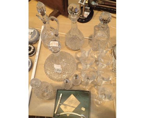 A selection of mixed glass ware to include drinking glasses, ships decanter etc. Not available for in-house P&amp;P, contact 