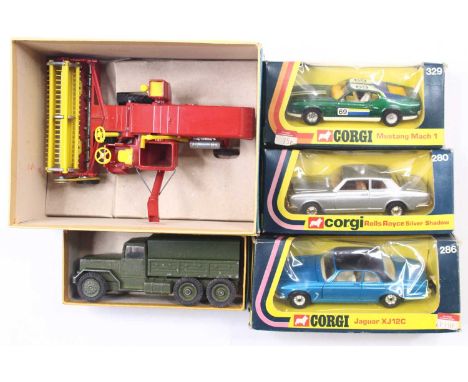 A quantity of Corgi Toy and Major Vintage diecasts to include a No. 1111 Massey Fergusson 780 combine harvester, a No.1118 In