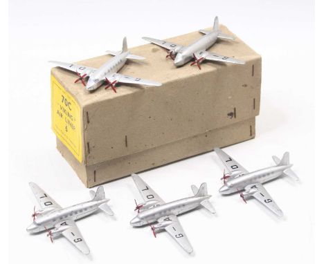 Dinky Toys No. 70C "Viking" Air Liner trade box containing 5 examples, 5 of which are finished in silver with red propellers,