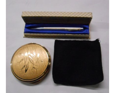 A boxed Eversharp propelling pencil and a vintage Stratton ladies compact - sold with an old vanity case