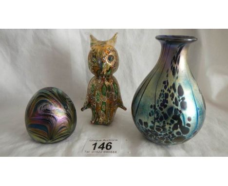 2 items of Isle of Wight glass and one other glass item.