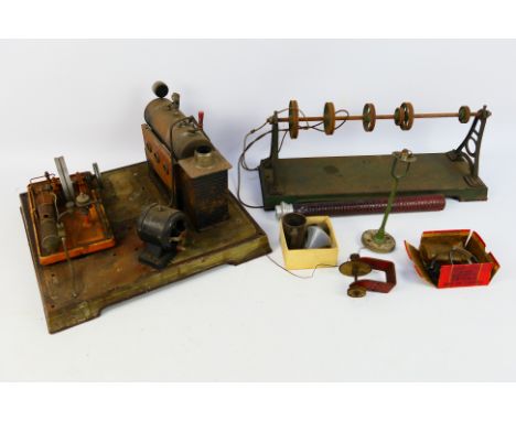 DC Doll - Others  - An unboxed DC Doll (Germany) stationary steam engine with some accessories.  The boiler is unmarked and a