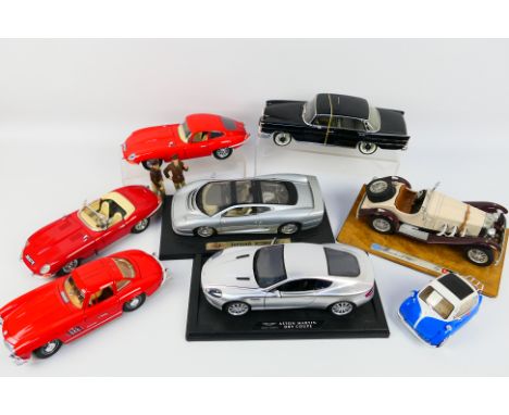 Bburago - Revell - Maisto - 8 x unboxed cars in 1:18 scale including Mercedes Benz 300 SE, Jaguar XJ220, Aston Martin DB9, BM