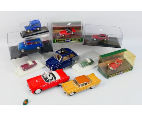 Bburago - Auto Vintage - Pego - Dinky - A group of cars including Fiat 500 in 1:18 scale, Fiat 500 Giardiniera in 1:24 scale,