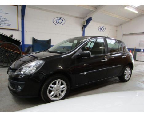 Make &amp; Model: Renault Clio Dyn DCI 86Date of Reg: AP07 PJVColour: Blackcc: 1461MoT: 24-04-2022Fuel Type: DIESELMileage: 1