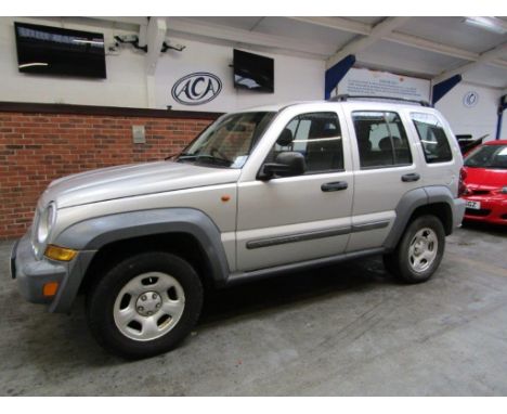 Make &amp; Model: Jeep Cherokee CRD SportDate of Reg: H5 BKLColour: Silvercc: 2776MoT: 24-11-2021Fuel Type: DIESELMileage: 11