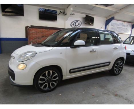 Make &amp; Model: Fiat 500L Pop star TwinairDate of Reg: AU13 WYYColour: Whitecc: 875MoT: 01-02-2022Fuel Type: PETROLMileage: