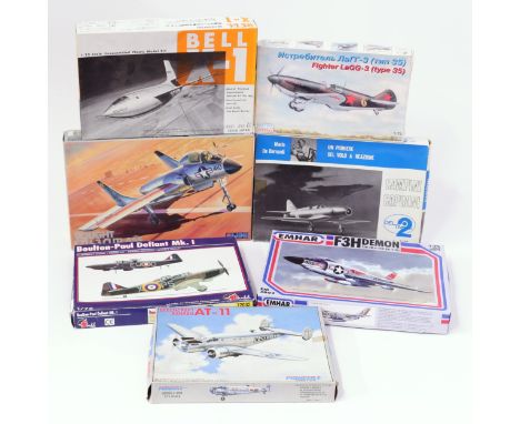 Model Making, Aviation Interest, The Late John Burgess Collection of Model Kits - 1:72 scale kits, comprising Pioneer 2 4009 