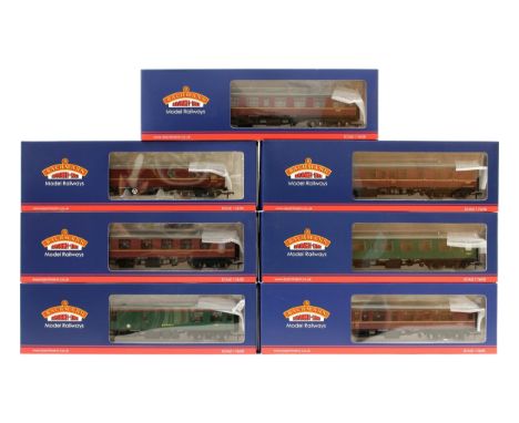 Bachmann Branch-Line Model Railways OO Gauge vans and coaches, comprising 39-026E BR Mk1 SK second corridor, maroon, window b