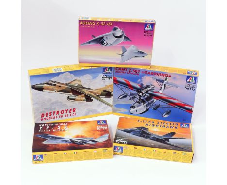 Model Making, Aviation Interest, The Late John Burgess Collection of Model Kits - Italeri 1:72 scale kits, comprising No.112 