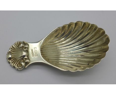 A silver caddy spoon, Birmingham 1968