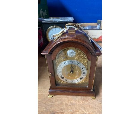  Sale Item:    MAHOGANY BRACKET CLOCK   Vat Status:   No Vat   Buyers Premium:  This lot is subject to a Buyers Premium of 15
