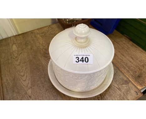  Sale Item:    LARGE DOMED CHEESE DISH   Vat Status:   No Vat   Buyers Premium:  This lot is subject to a Buyers Premium of 1