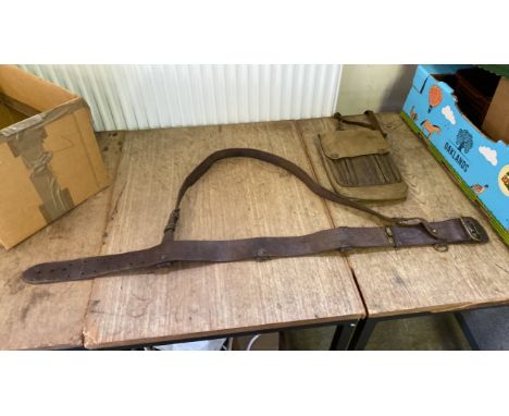  Sale Item:    BOX-SAM BROWNE BELT &amp; MILITARY BAG (AF)  Vat Status:   No Vat   Buyers Premium:  This lot is subject to a 