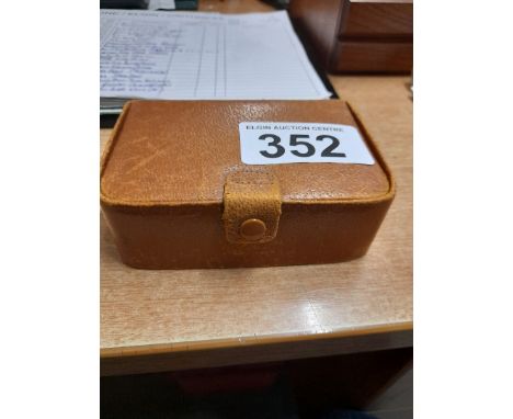  Sale Item:    BOX MISC KENYAN ITEMS ETC   Vat Status:   No Vat   Buyers Premium:  This lot is subject to a Buyers Premium of