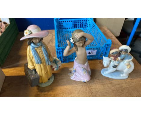  Sale Item:    BOX- 3 LLADRO ORNAMENTS   Vat Status:   No Vat   Buyers Premium:  This lot is subject to a Buyers Premium of 1