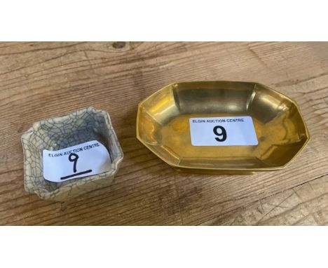  Sale Item:    CHINESE CRACKLE DISH &amp; BRASS DISH  Vat Status:   No Vat   Buyers Premium:  This lot is subject to a Buyers