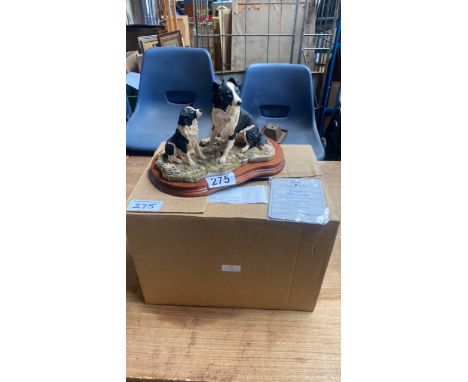  Sale Item:    LTD EDT BFA ORNAMENT 556-1500 + CERT THE UNDERSTUDY-DAMAGED (AF)  Vat Status:   No Vat   Buyers Premium:  This