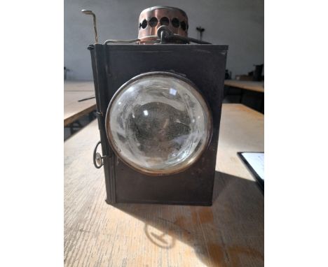  Sale Item:    RAILWAY SIGNALLING LAMP (AF)   Vat Status:   No Vat   Buyers Premium:  This lot is subject to a Buyers Premium