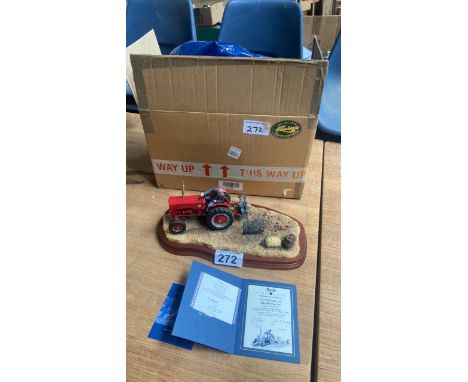  Sale Item:    LTD EDT BFA ORNAMENT 1273-1750 + CERT LIFTING THE PINKS  Vat Status:   No Vat   Buyers Premium:  This lot is s