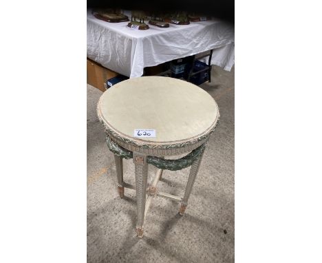  Sale Item:    ROUND HALL TABLE (AF)   Vat Status:   No Vat   Buyers Premium:  This lot is subject to a Buyers Premium of 15%