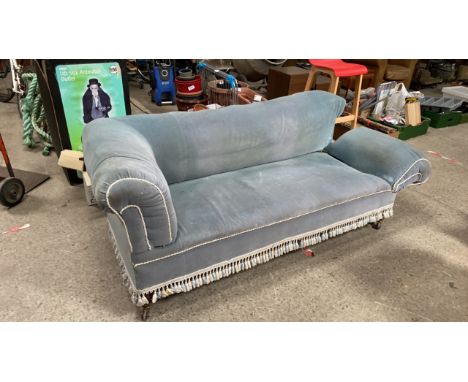  Sale Item:    DROP END SOFA (AF)   Vat Status:   No Vat   Buyers Premium:  This lot is subject to a Buyers Premium of 15% + 