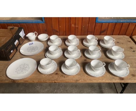  Sale Item:    40 PCS ROYAL WORCESTER BRIDAL LACE CHINA  Vat Status:   No Vat   Buyers Premium:  This lot is subject to a Buy