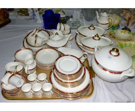 A Royal Doulton 8 setting "Sandon" pattern dinner and tea service of approx 85 pieces, including tureens, meat plates, tea an