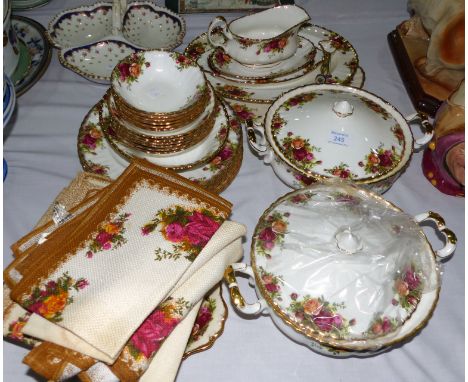 A Royal Albert "Old Country Roses" part dinner and tea service, 35 pieces approx