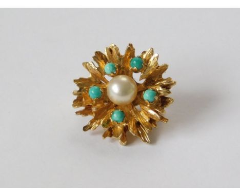 GOLD CATCH. A 9ct. gold catch or slider to compliment a double string of pearls. Set a cultured pearl & turquoise stones. Dia