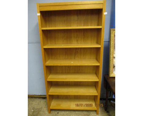 OAK FRAMED OPEN FRONTED ADJUSTABLE SHELF BOOKCASE&nbsp;