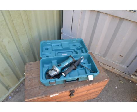 Makita Grinder -  no battery 