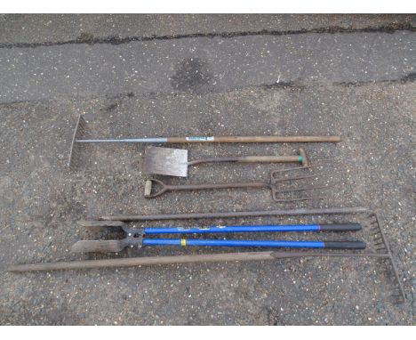 Tools to include fork, shovel and rakes etc&nbsp;