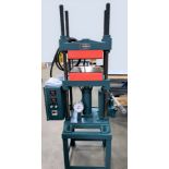 Carver 2699 30-Ton 4-Post Hydraulic Press, S/N 2699-132