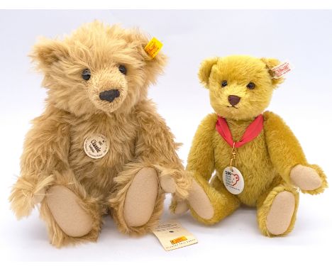 Steiff pair of teddy bears: &nbsp;(1) Mr Cinnamon 1903 replica, caramel mohair, yellow tag 000188, with chest tag and swing l