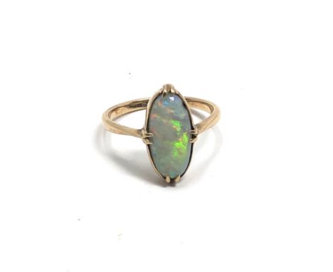 9ct gold opal dress ring (2.1g) 