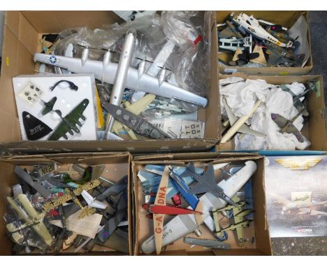 Die cast and replica scale models of airplanes and helicopters, including WWII bombers, modern jet planes, etc. (qty)