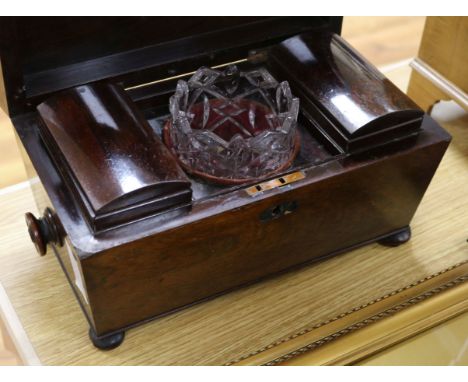 A tea caddy