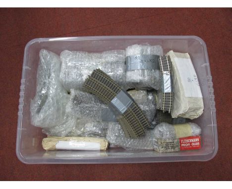 A Quantity of Fleischmann HO Gauge Track.