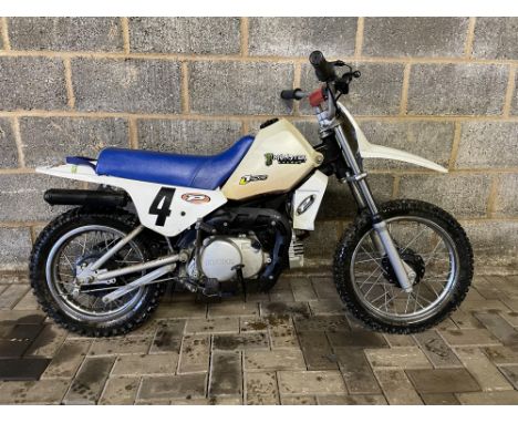 Chinese Hongdou scrambler offered at 'No Reserve'.Part of a deceased estateBelieved to be an 80cc machineAppears to be comple