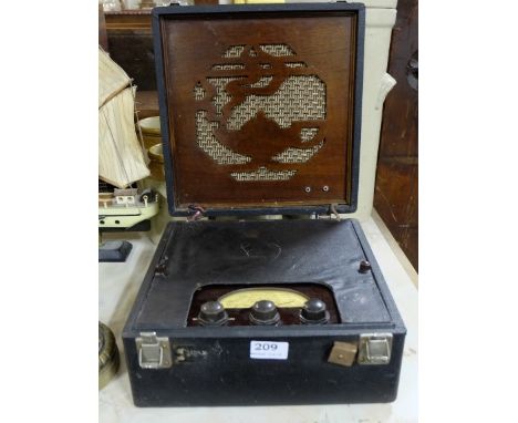 Vintage Portable Roberts Radio, in original carrying case with speaker fitted