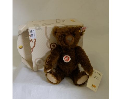 A Steiff Bear - as new in box – 2004 Classic Teddy Edition (04749) 28cm high, with tags, in original gift box  